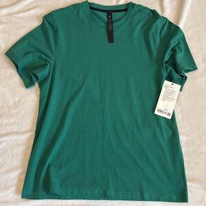 Lululemon Zeroed In Short Sleeve shirt Green size L *NWT*